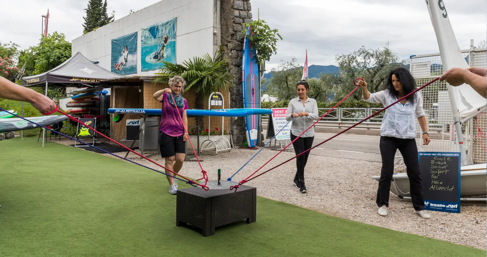 Professional Teambuilding exercises on Lake Garda for businesses