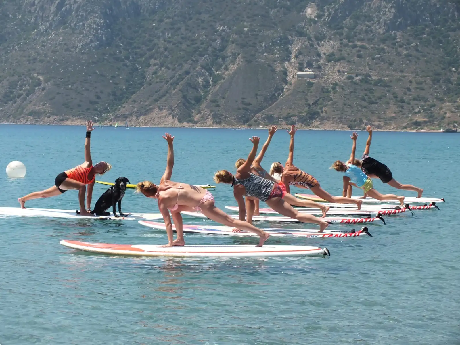 SUP Yoga und Pilates für Mobilität am Gardasee in Malcesine